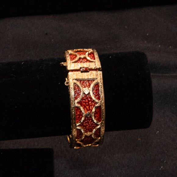 Vintage Gold Tone and orange enamel Hinged Bangle Bracelet - Picture 2 of 3